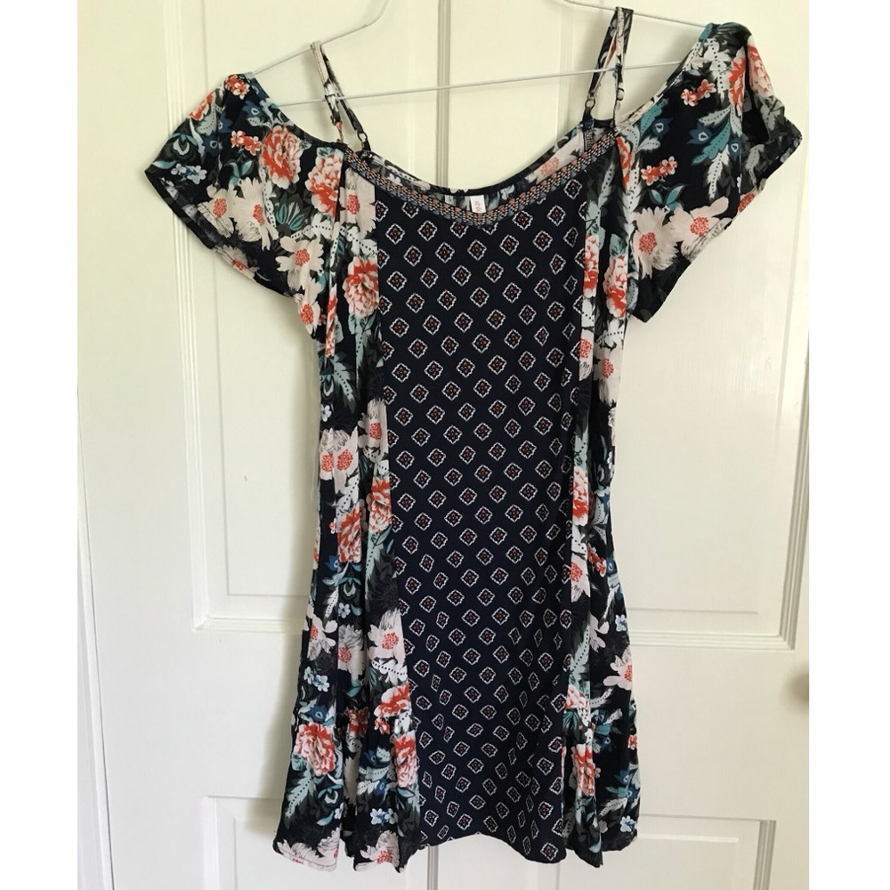 3/$12 Cold Shoulder Dress Xhilaration XS